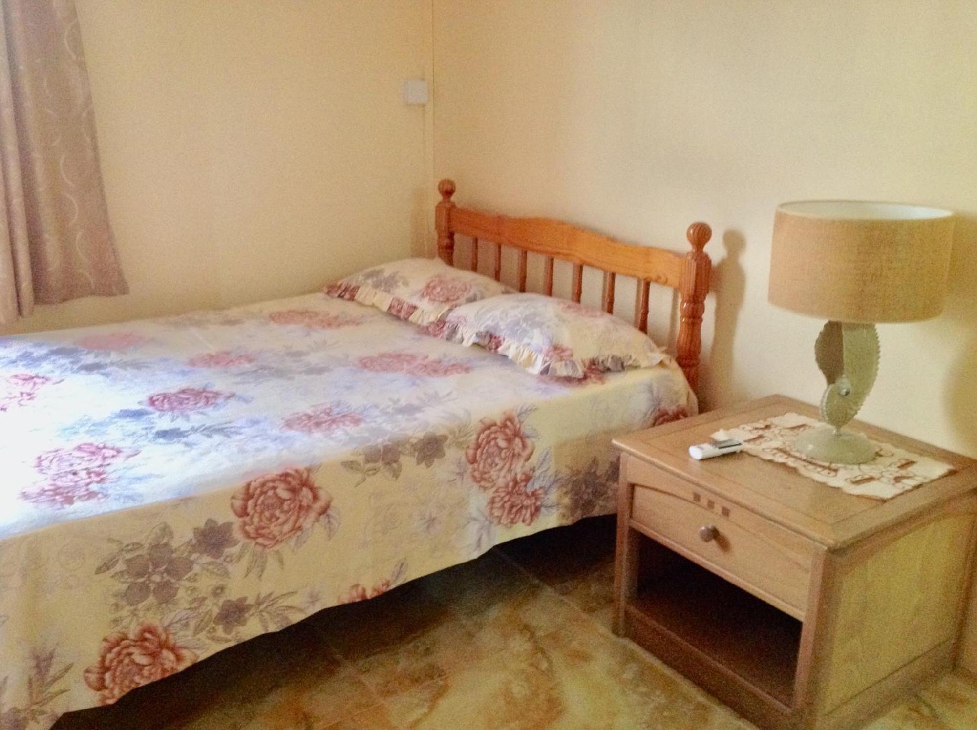 Cardamon Villa Is A 2 Bedroom With 1 Bathroom And Seperate Toilet Detached House With Ac And Swimming Pool , 5 Minutes Walk From Flic En Flac Public Beach Kültér fotó