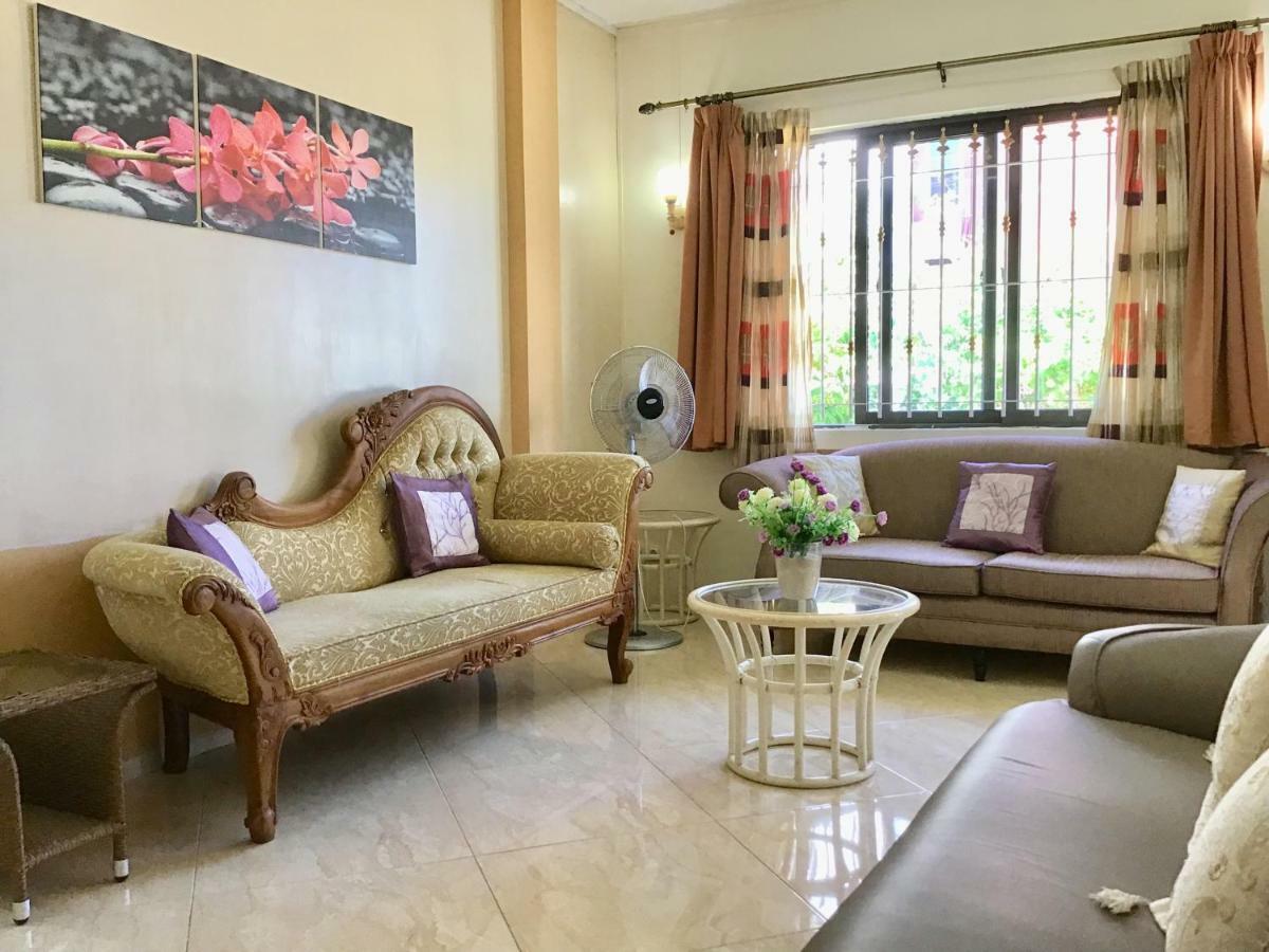 Cardamon Villa Is A 2 Bedroom With 1 Bathroom And Seperate Toilet Detached House With Ac And Swimming Pool , 5 Minutes Walk From Flic En Flac Public Beach Kültér fotó